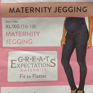NWT Maternity Great Expectations Maternity Jegging XL